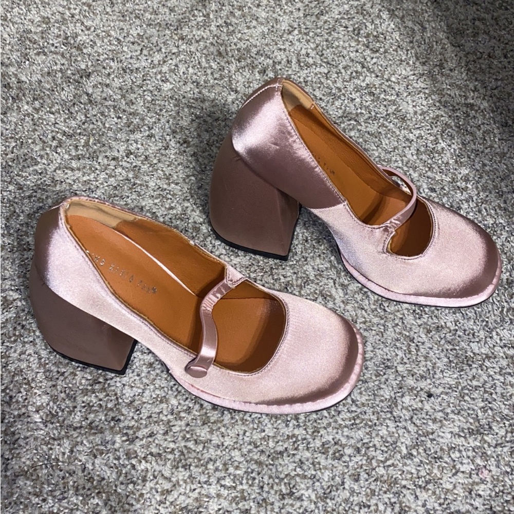 High heals 6 nwot
